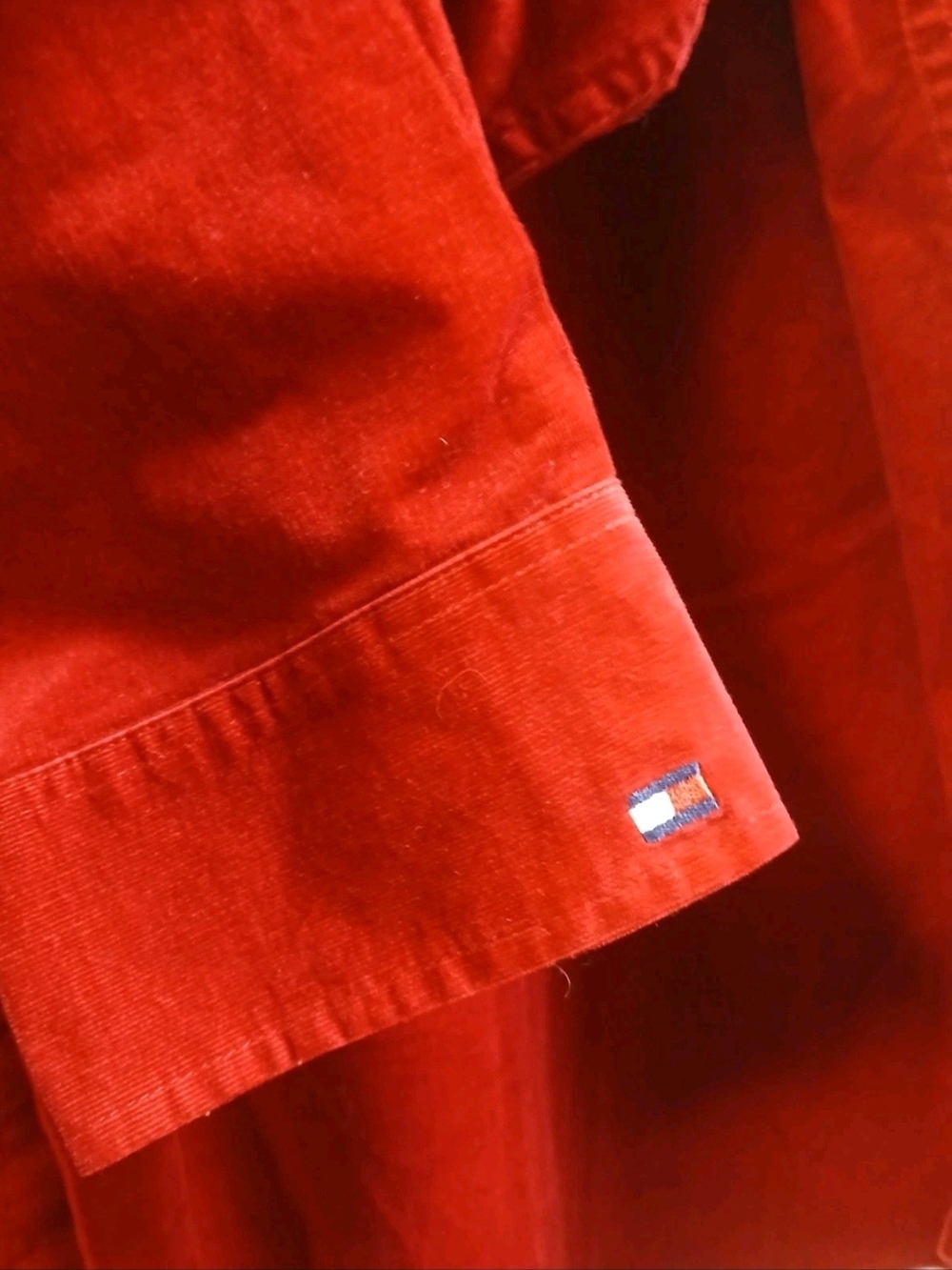 Tommy Hilfiger Vintage Women's Red Corduroy Long-Sleeve Snap Shirt - Picture 5 of 6